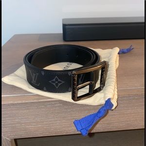 Louis Vuitton belt